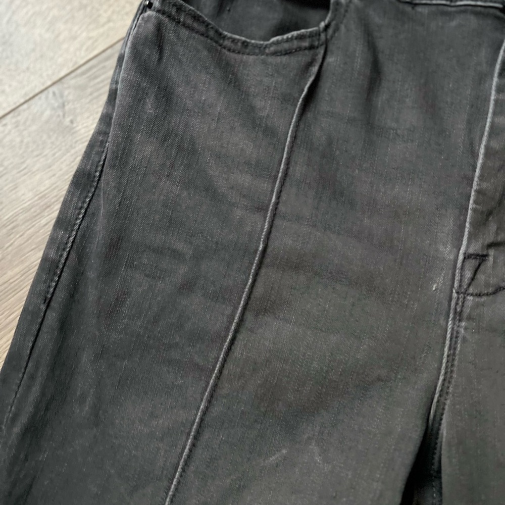 FRAME DENIM Le Catroux Center Seam High Waist Flare Jeans in Kerry - Picture 4 of 14
